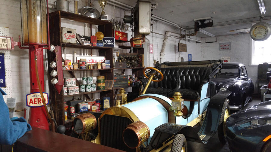 AntiqueHunters.ca