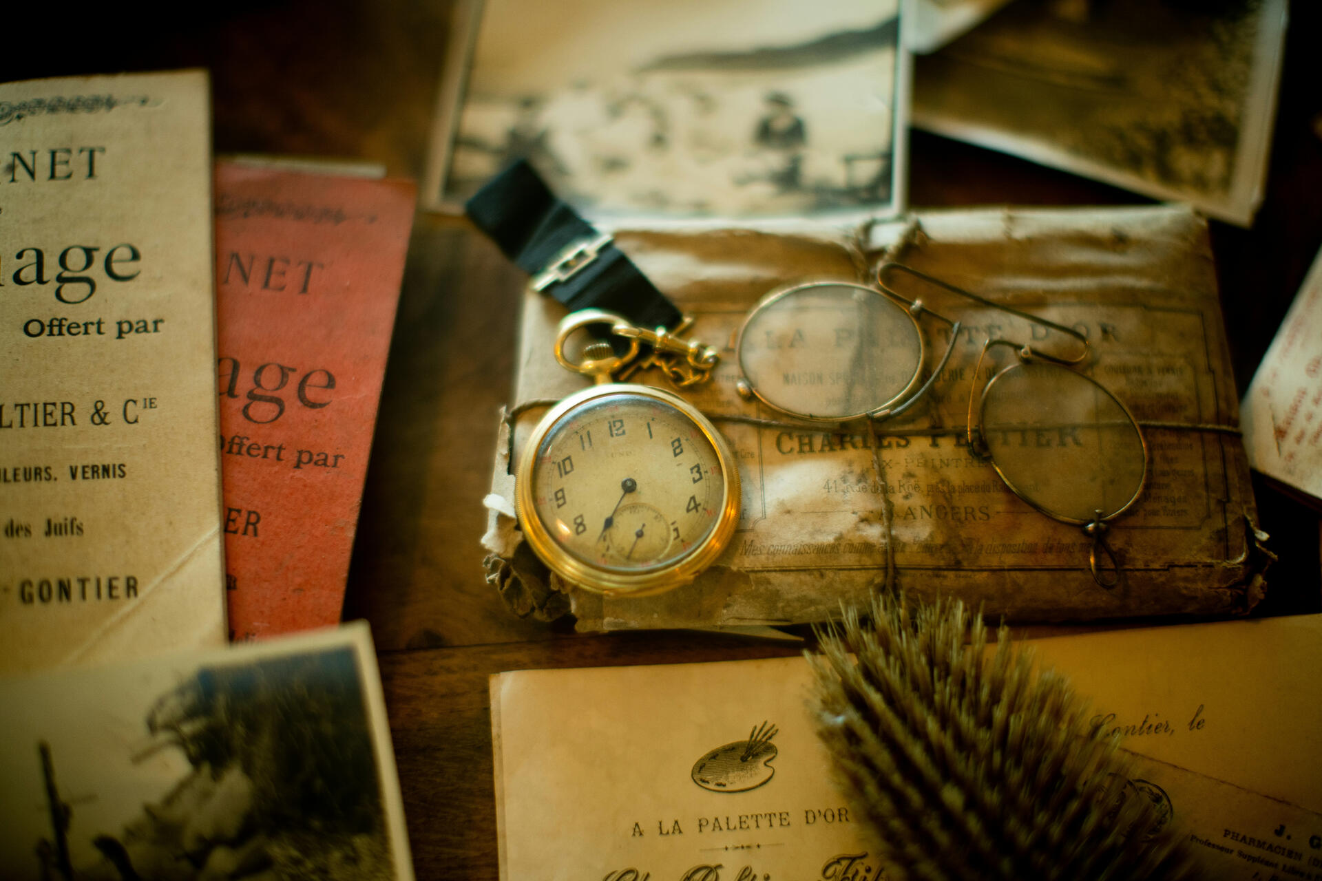 AntiqueHunters.ca