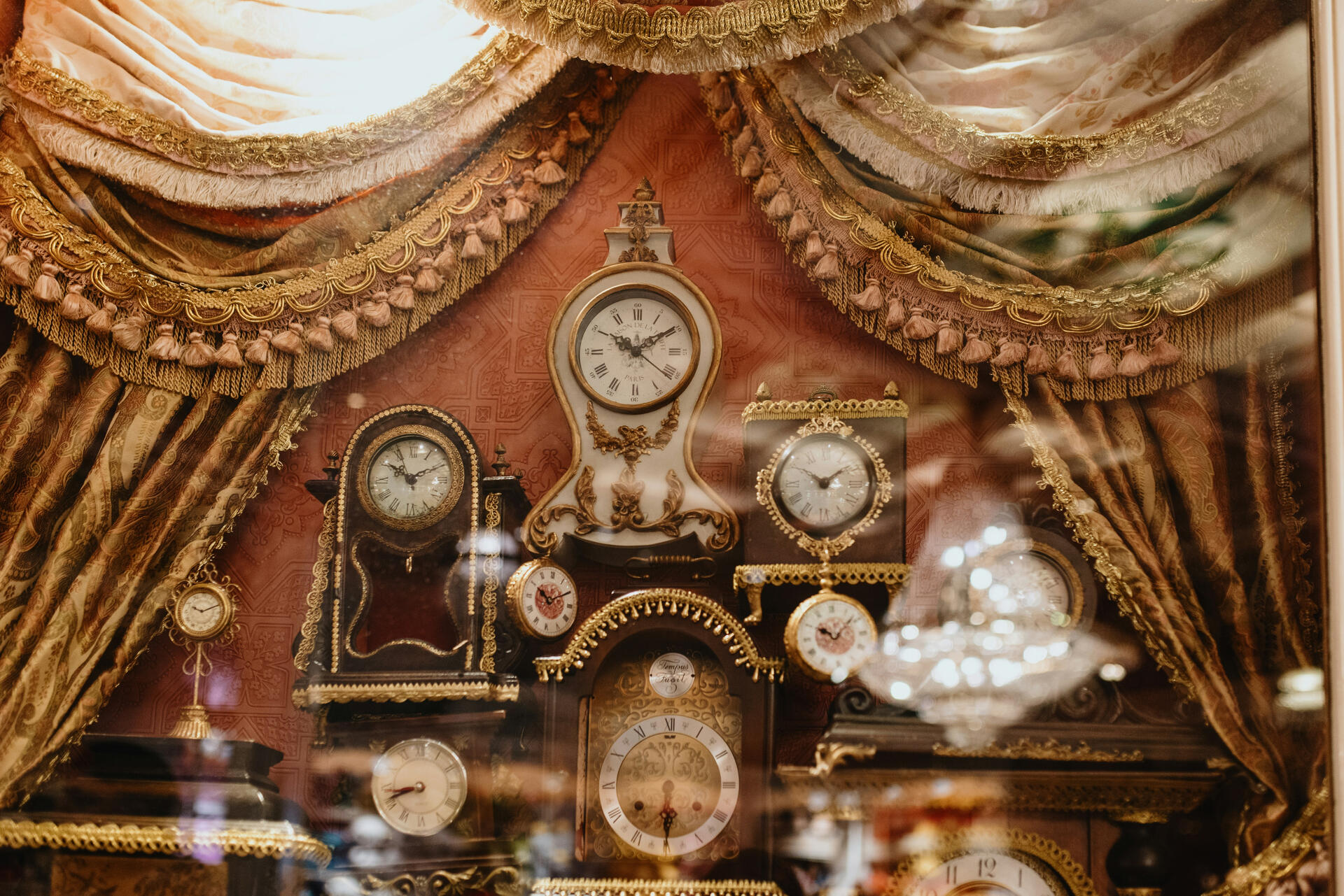 AntiqueHunters.ca AntiqueHunters.ca